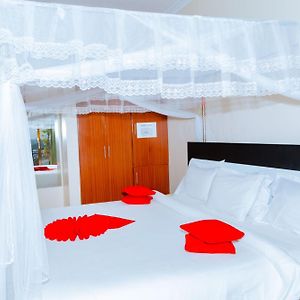 Five To Five Hotel